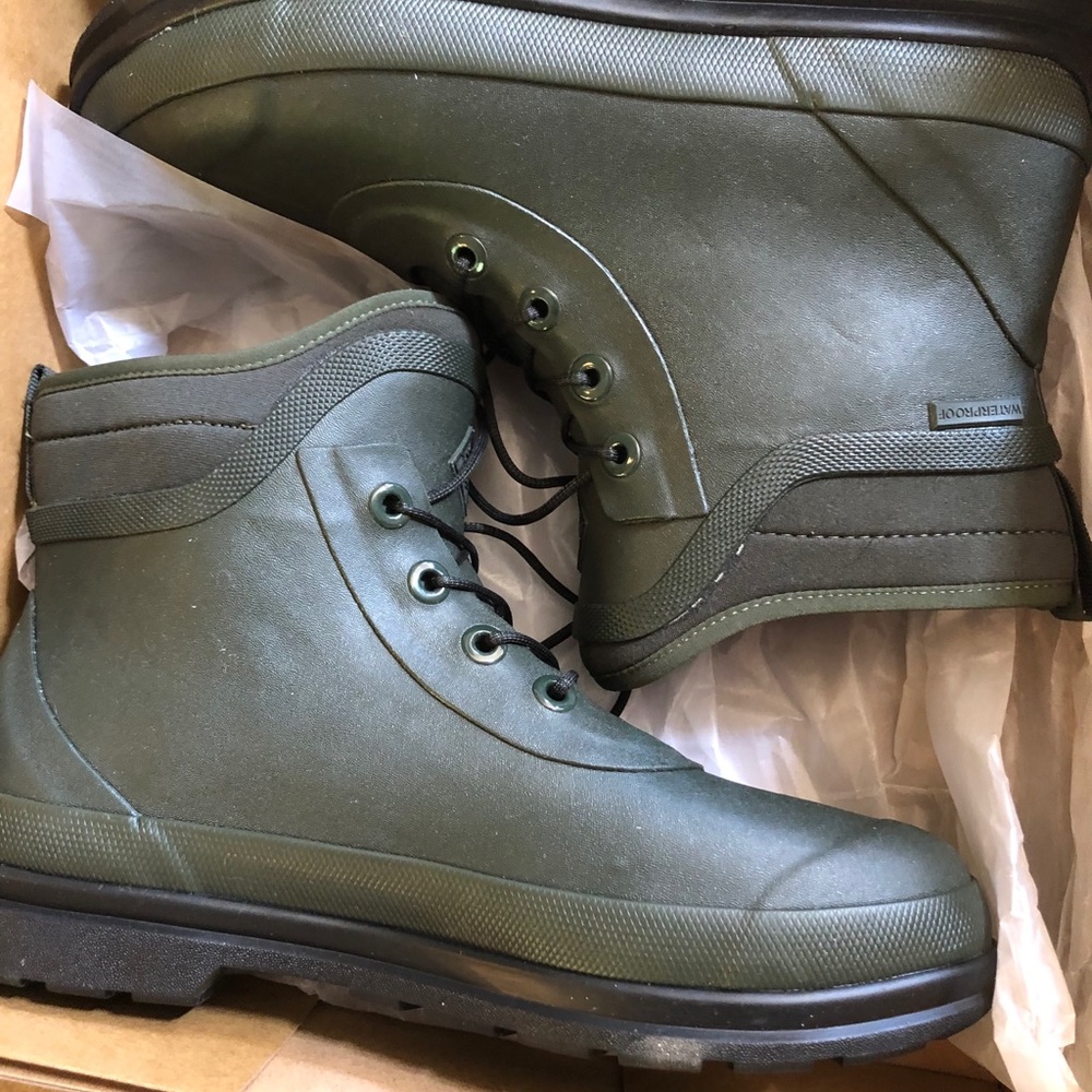 Never worn Muck Original waterproof boots.
